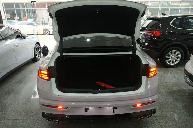 Used Geely Auto Preface 2025 Dongfang Yao 2.0TD Lanxing Edition