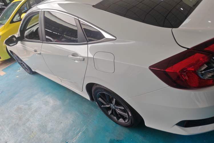 Used Honda Civic 2019 220TURBO CVT Dynamic Edition China VI Exterior 3