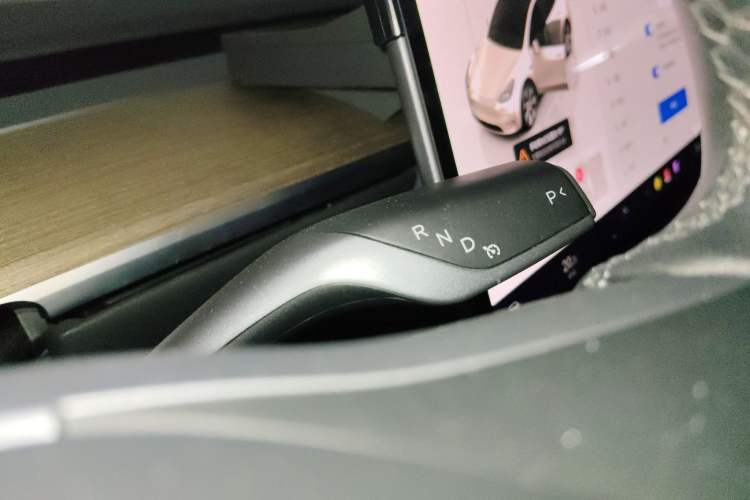 Used Tesla Model Y 2022 Rear-Wheel-Drive Version Gear Lever