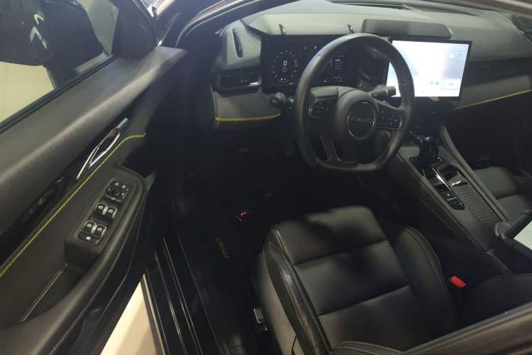 Used Lynk & Co 03 2023 1.5TD DCT JingPlus
