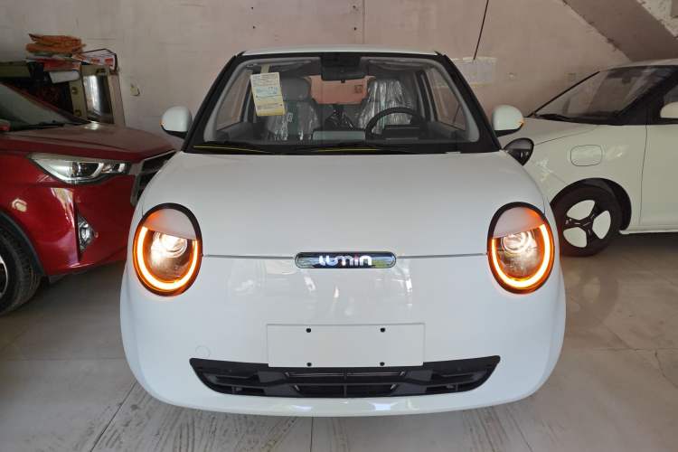 Used CHANGAN NEVO Lumin 2025 205 km Xiangqin Version Front