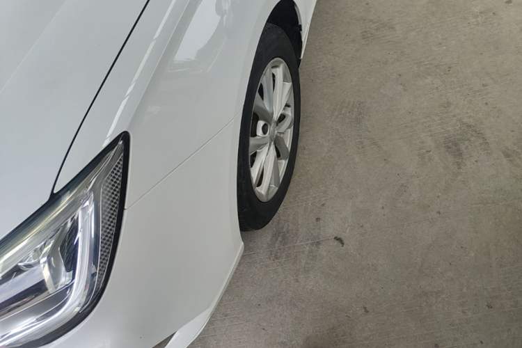Used Roewe i5 2020 1.5L Automatic 4G Connected Linghao Edition