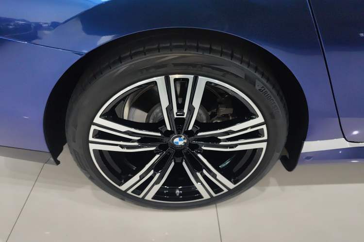 Used BMW i7 2023 eDrive50L Prestige M Sport Package
