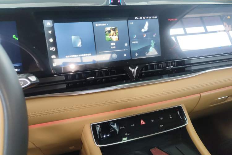 Used VOYAH Dream 2024 PHEV Ultra-Long Range Flagship Edition Audio And AC Panel