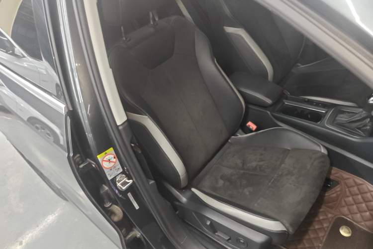 Used Audi Q3 2021 35 TFSI Fashion Dynamic Model Right Front Seat