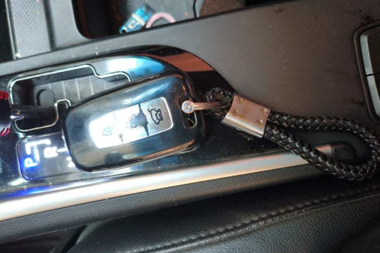 Used Hyundai Sonata 2013 2.0L Automatic Luxury Edition Vehicle Key