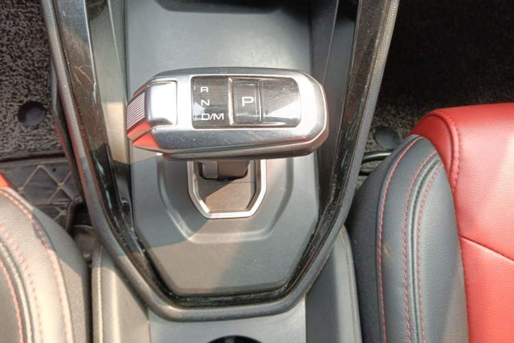 Used Haval H2s 2017 Red-Label 1.5T Dual-Clutch Luxury Model