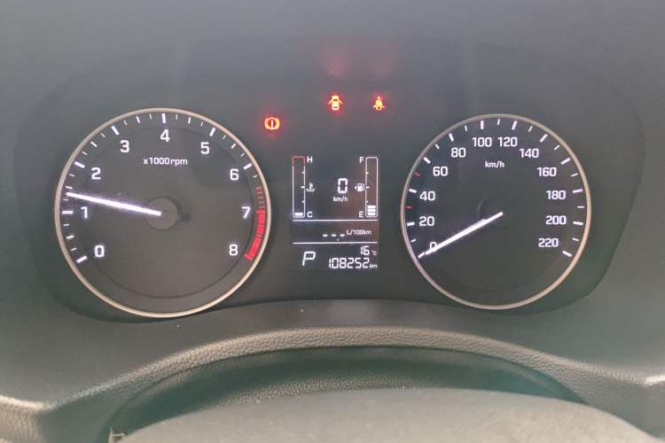 Used Hyundai ix25 2015 1.6L Automatic Two-Wheel Drive Smart GLS Trim
