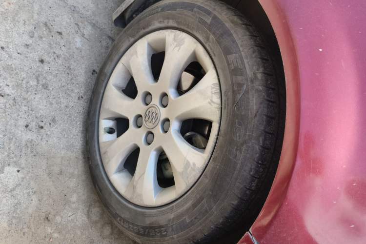 Used Buick Regal 2015 2.0L Leading Fashion Edition