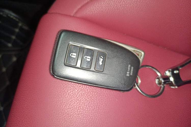 Used Lexus NX 2020 200 Front-Wheel Drive Vmotion Edition China VI Standard
