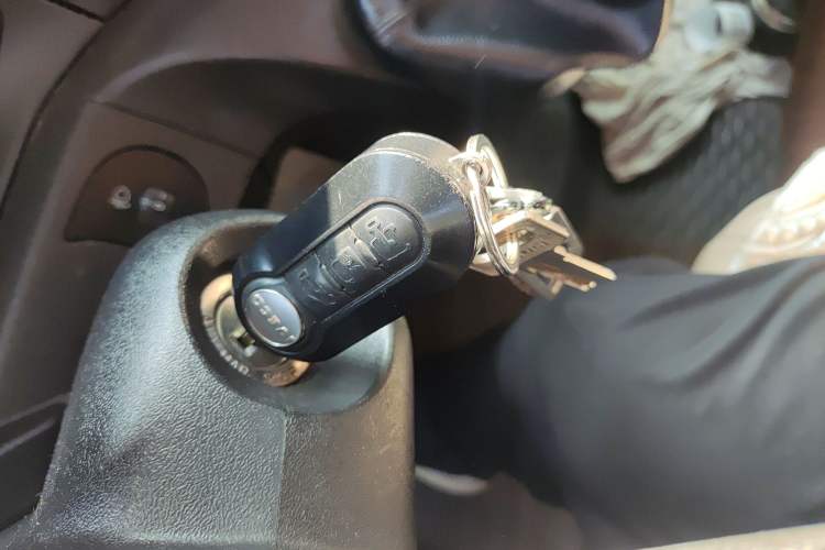 Used Iveco Eurocargo 2018 2.3T Long Wheelbase Short Overhang Multi-Purpose Vehicle with Side Sliding Door F1A Vehicle Key