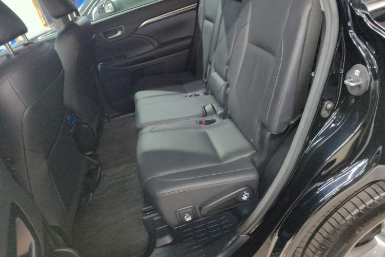 Used Toyota Highlander 2015 2.0T Four-Wheel Drive Ultimate Edition 7-Seater