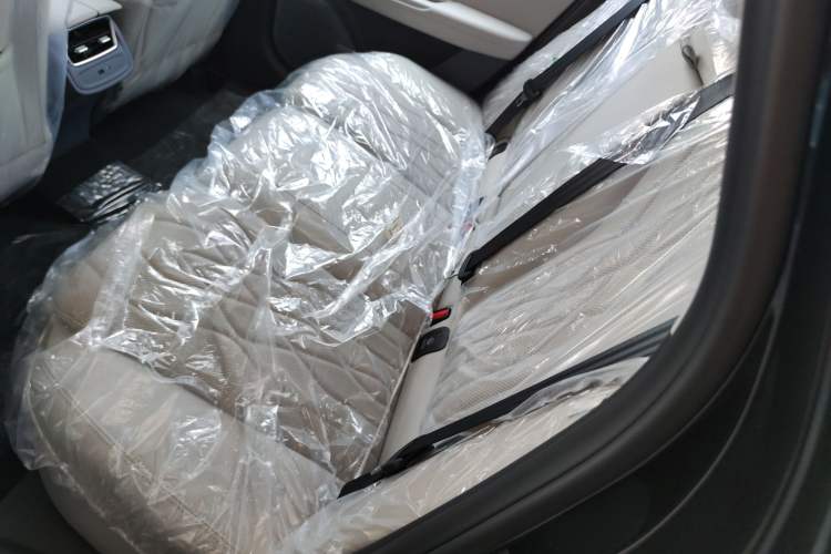 Used Chery Fengyun A8L 2025 1.5 TGDI 145 km Luxury Version Interior 4