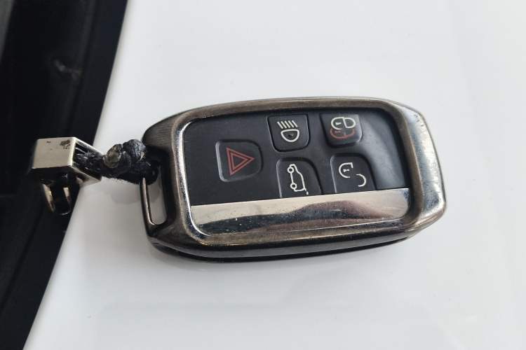 Used Land Rover Discovery Sport 2016 2.0T HSE Vehicle Key