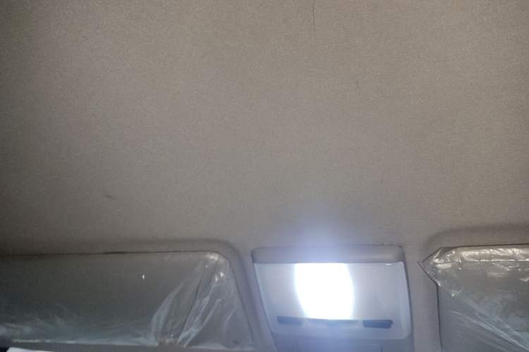 Used Dongfeng Yufeng EM26 2023 High-End Model 41.86 kWh CATL Headliner