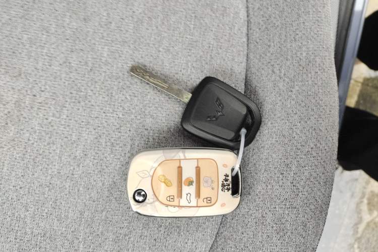 Used Wuling Hongguang MINIEV 2021 Macaron Premium Model – Lithium Iron Phosphate Interior 1