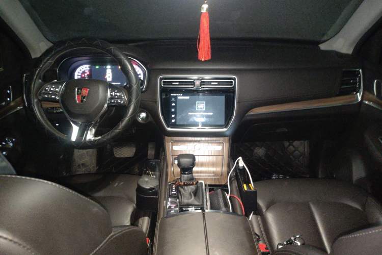 Used Roewe RX8 2019 30T Smart Connectivity Two-Wheel Drive Supreme Flagship Edition