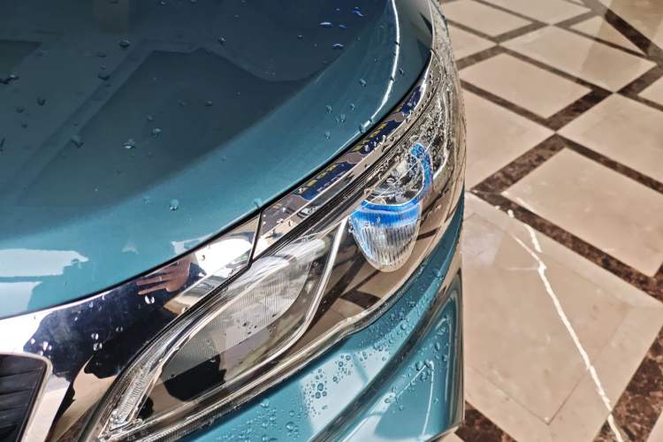 Used Geely Auto Vision X3 2019 Upgraded Model 1.5L Manual Luxury Version Left Front Headlight