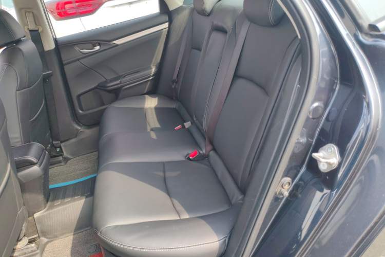 Used Honda Civic 2016 220TURBO CVT Luxury Edition
