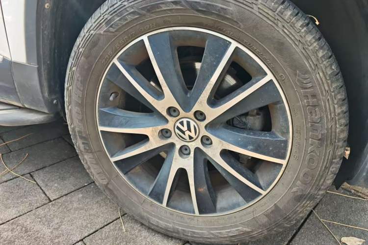 Used Volkswagen Tiguan L 2015 1.8TSI Automatic All-Wheel Drive Style Vision Edition
