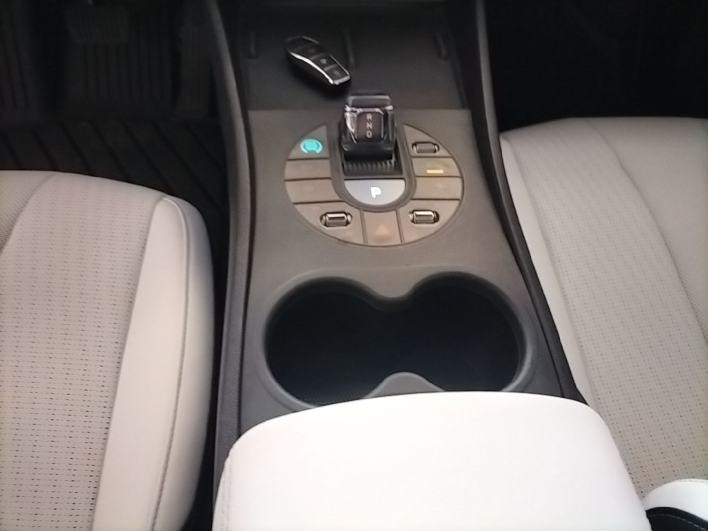 BYD Seal 05 DM-i 2025 DM-i Smart Drive 55KM Luxury Model — снимка 16