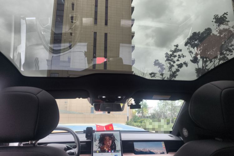 Used NETA S 2022 Extended-Range Version 1160 km Range Rear-Wheel Drive Mid-Grade