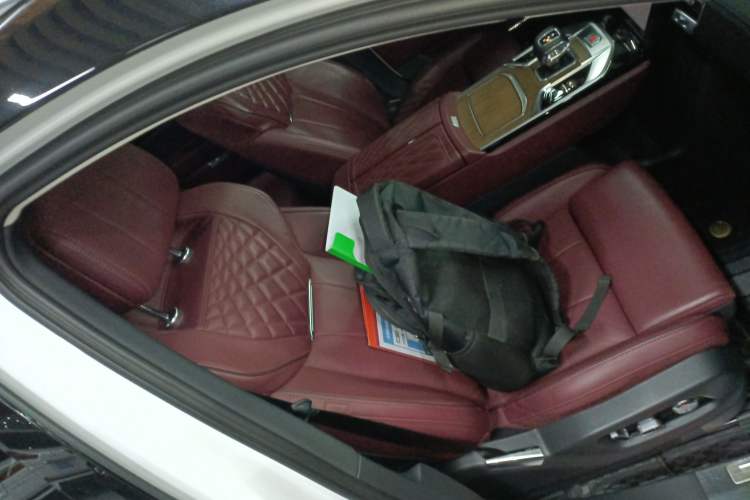 Used Hongqi E-HS9 2022 660 km Range Flagway Edition Six Seats
