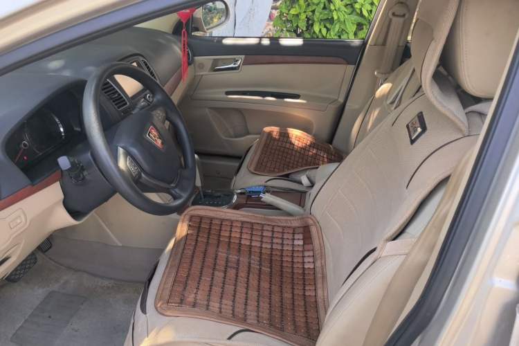 Used Roewe 350 2013 350C 1.5L Automatic Xunyue Edition
