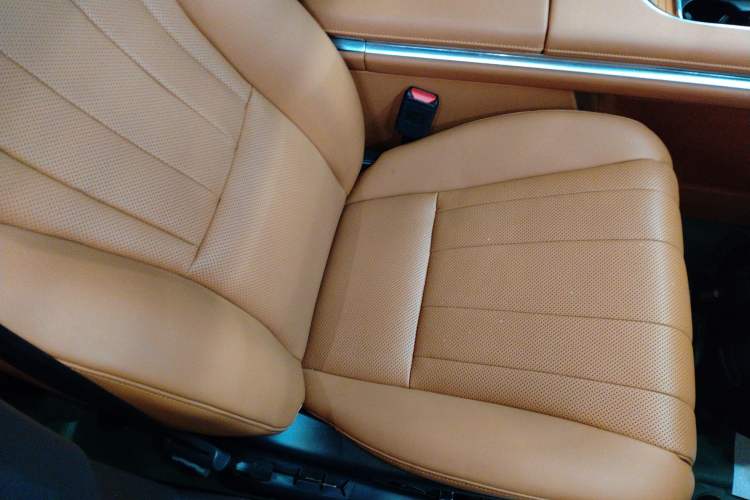 Used Wey Lanshan 2023 Four-Wheel Drive Ultra-Long Range Version
