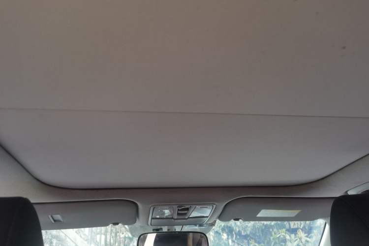 Used Hyundai ix25 2015 1.6L Automatic Two-Wheel Drive Smart GLS Trim
