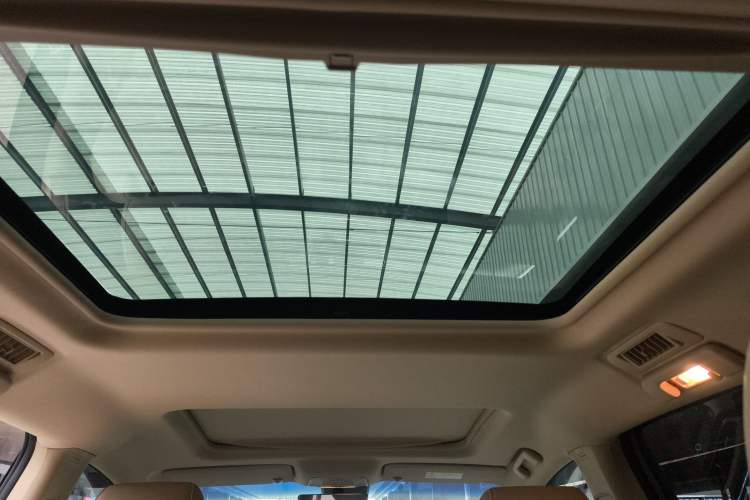 Used Buick GL8 2023 Land Business Class Smart Deluxe Model Headliner