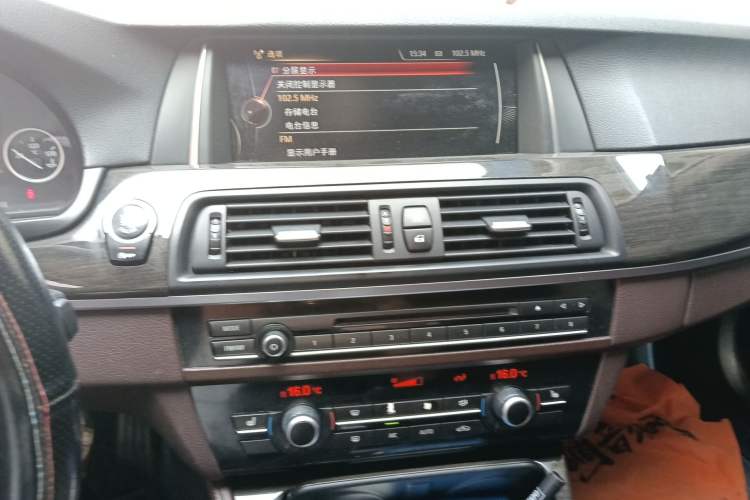 Used BMW 5 Series 2014 525Li Luxury Design Package