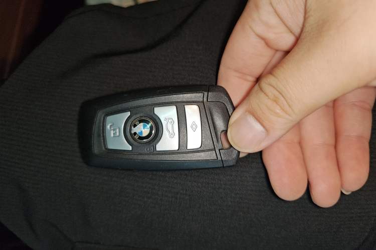 Used BMW 5 Series GT 2015 528i Leading Model