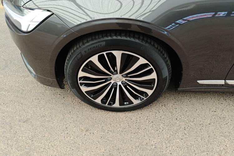 Used Volvo S90 2024 B5 Zhiyi Luxury Edition
