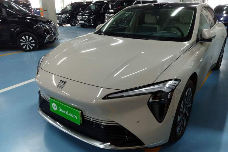 Used Buick L7 2025 Model Luxury Leisure Smart Driving Edition