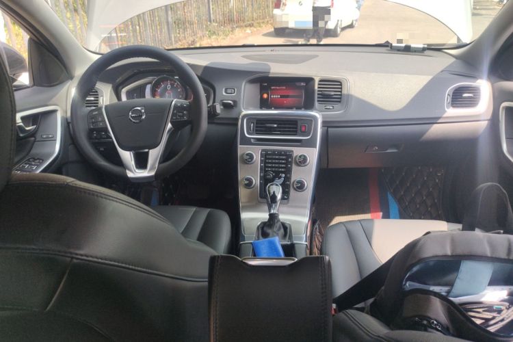 Used Volvo S60 2019 S60L Facelift T5 Intelligent Advanced Edition
