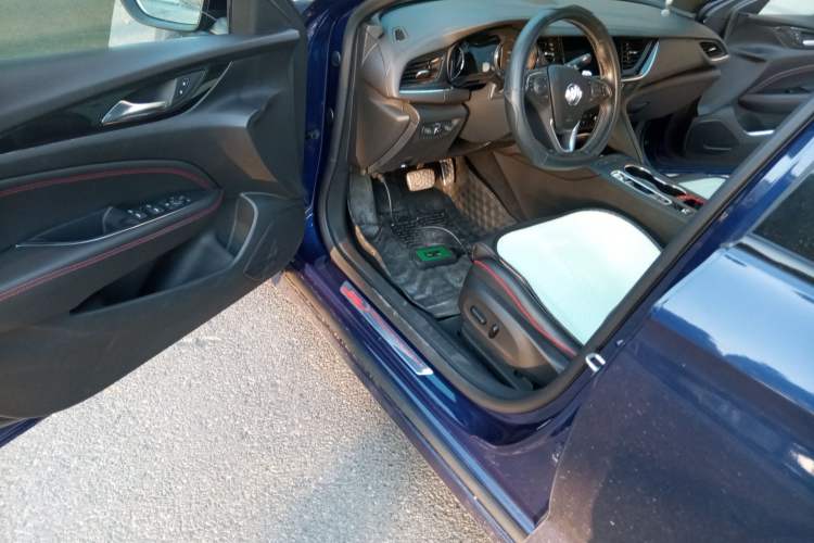 Used Buick Regal 2020 GS 28T Elite Model
