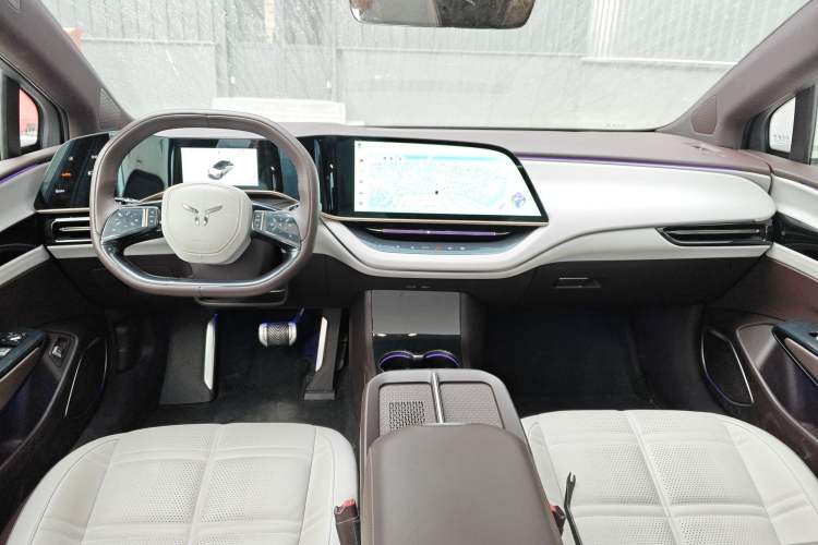 Used Hongqi EH7 2024 690 Pro
