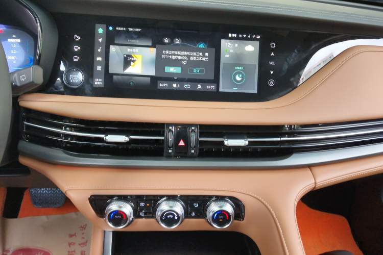 Used Changan CS95 2023 2.0T All-Wheel Drive Premium PLUS
