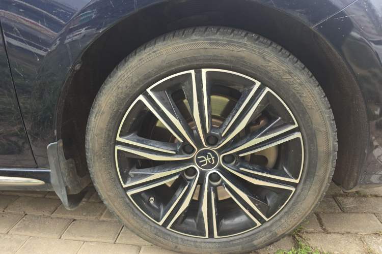 Used BYD Song MAX New Energy 2019 DM 1.5T Smart Connect Enjoyment Model 6-Seater China V Standard
