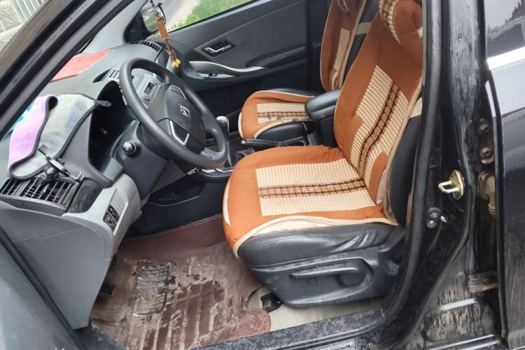 Used Zotye Z300 2012 1.5L Manual Elite Edition Left Front Seat