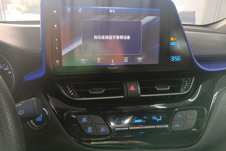 Used Toyota IZOA 2018 2.0L Yichi Version China VI Standard Audio And AC Panel