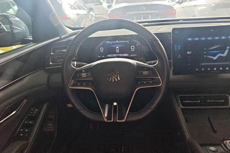 Used BYD Qin L 2024 DM-i 120KM Leading Model Steering Wheel