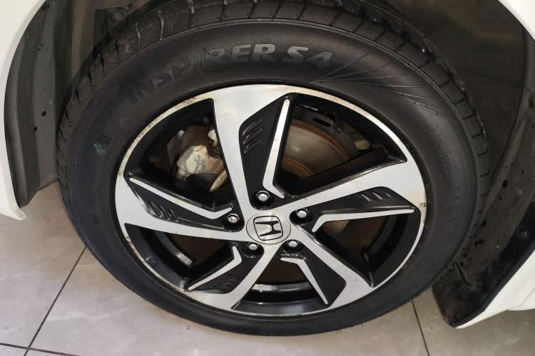 Used Honda Odyssey 2015 Updated Version 2.4L Smart Edition Exterior 1