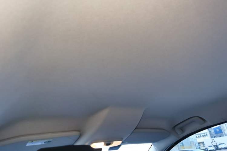 Used Ford EcoSport 2013 1.5L Automatic Fashion Model Headliner