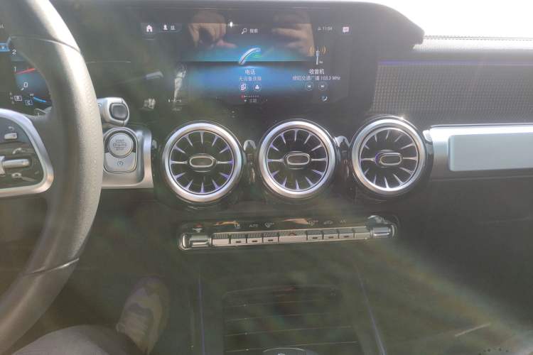 Used Mercedes-Benz GLB 2022 Refresh GLB 200 Dynamic Edition