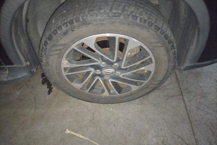 Used GAC Trumpchi GS4 2017 235T Automatic Two-Wheel Drive Elite Edition Right Front Wheel Hub