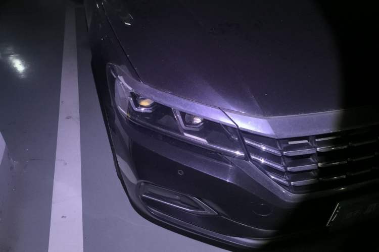 Used Volkswagen Passat 2019 330TSI Elite Edition China V Standard Right Front Headlight