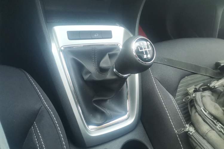 Used Roewe RX3 2020 1.6L Manual - Ultra-Fresh Entry Version
