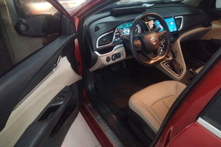 Used Buick GT 2016 15N Automatic Elite Edition Driver Seat